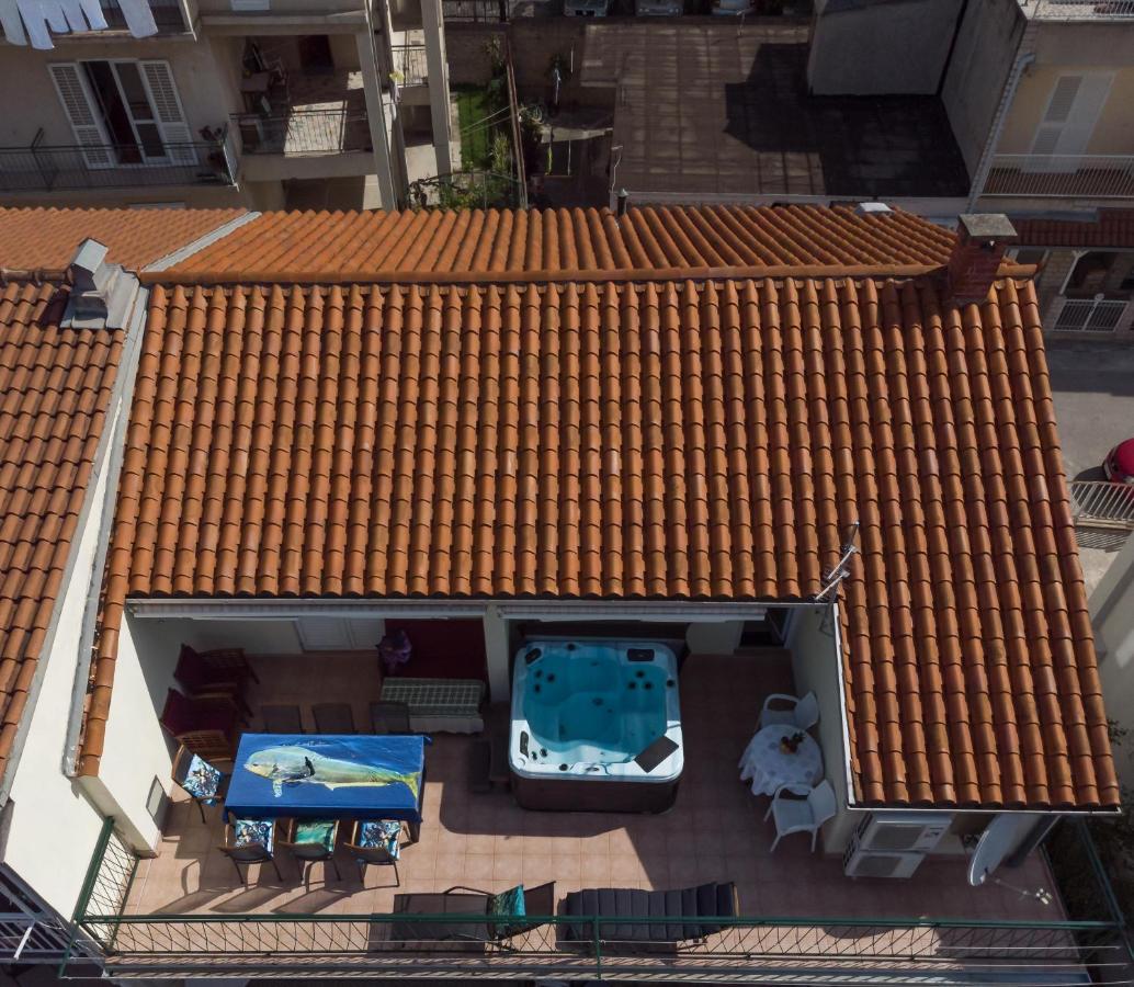 Apartments Ribarevic Макарска Экстерьер фото